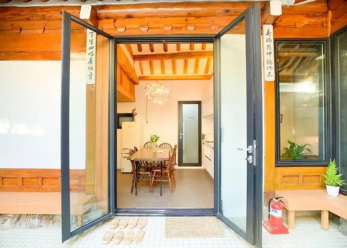 Hanok Jade *