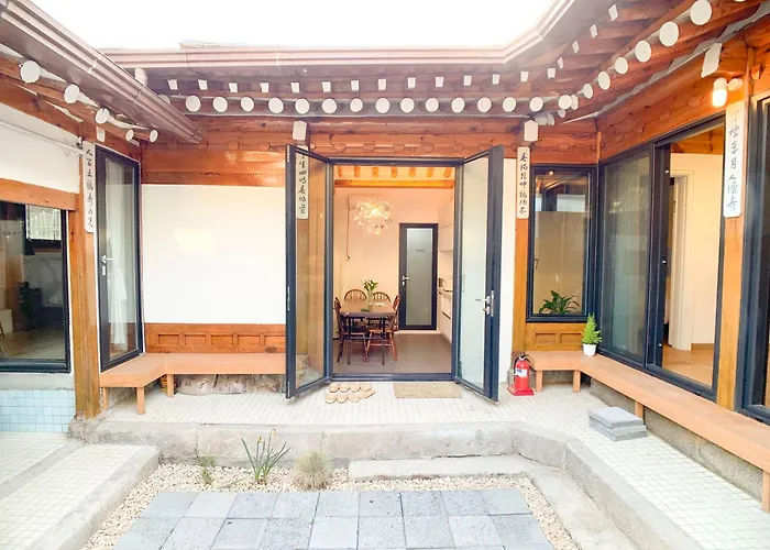 Hanok Jade Seul
